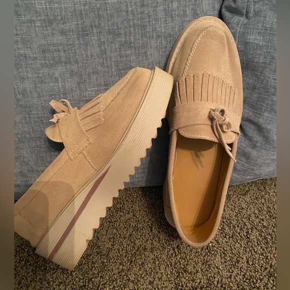 Platform Shoes - Size 8.5-9 - Picture 6 of 8